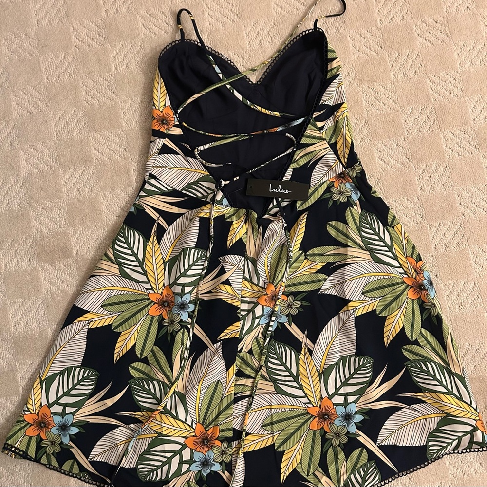 Lulu's Tropical Dress - Picture 3 of 11